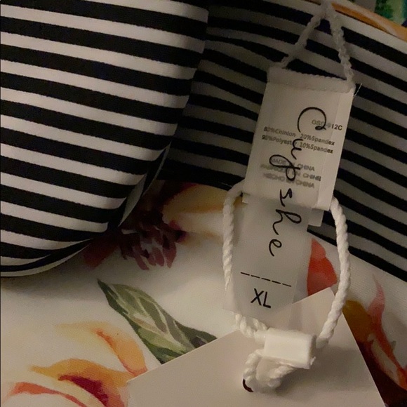 Cupshe floral 2 piece bikini reversible striped - Picture 5 of 6